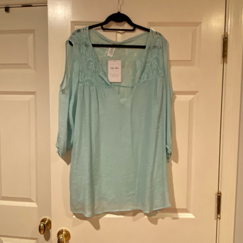NWT lily white blouse